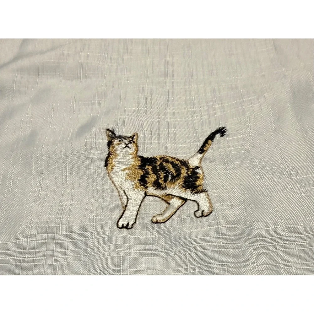 Unique Embroidered CATS window Valance Scalloped Paw Print Edges